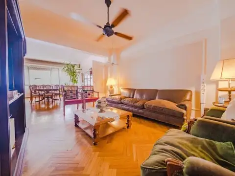 Departamento en Venta de 5 ambientes