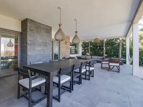 Casa en Venta en Zelaya, USD 395.000