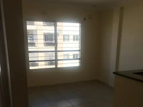 Departamento en Alquiler en Ramos Mejia Sur, $ 650.000