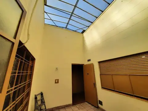 Avenida Juan Bautista Alberdi 5900