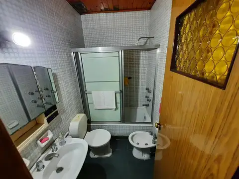 Venta en Blok 6 dpto 1 local con renta  Mataderos