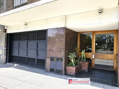 Departamento en Venta en Parque Chacabuco, USD 225.000
