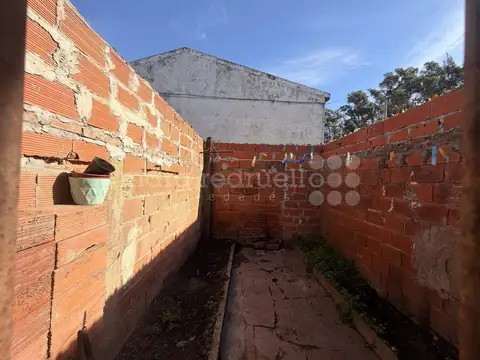 Casa 3 ambientes con 1 baño