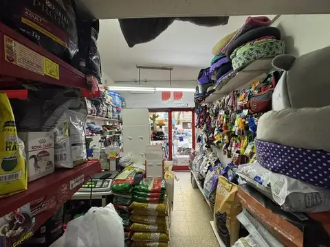 VENTA LOCAL A 2 CUADRAS DE CABILDO AL 200