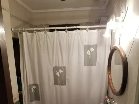 Depto Tipo Casa en Venta en Remedios De Escalada, USD 135.000