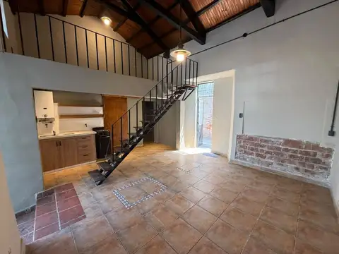 Depto Tipo Casa en Venta de 2 ambientes