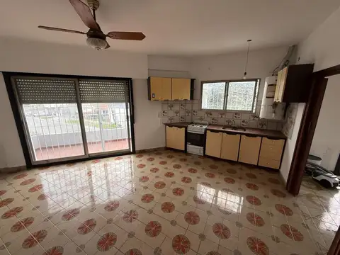 Departamento en Alquiler con 1 cocheras