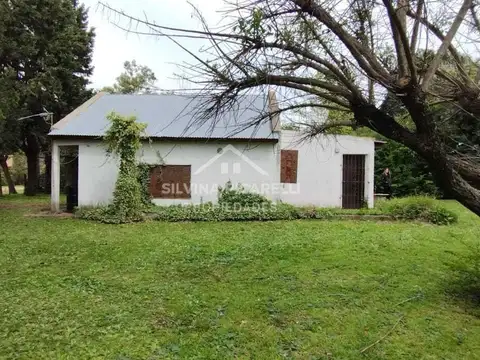 VENTA CASA 4 HAMBIENTES, ACEPTA PERMUTA DEPTO,