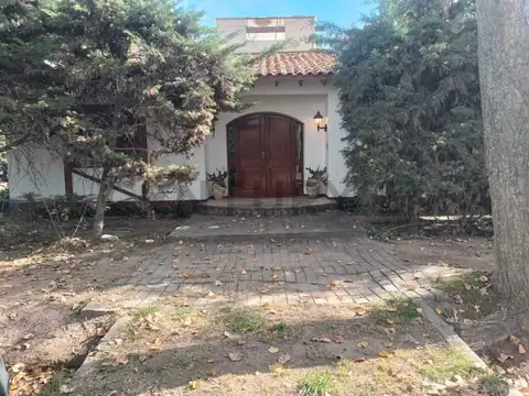 VENTA DE CASA BARRIO PRIVADO LA CAPILLA - VISTALBA