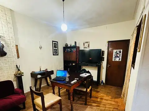 Depto Tipo Casa en Venta 60 años