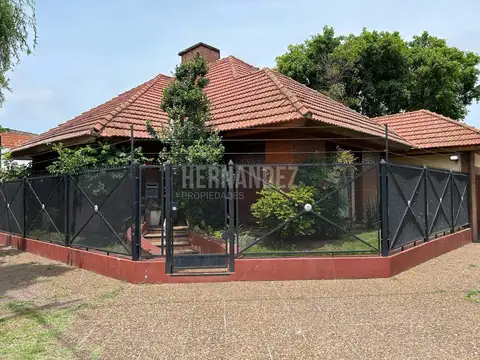 Subteniente Alfredo Fox 594