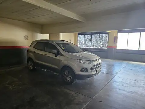 venta cochera cubierta ascensor p/auto grande once