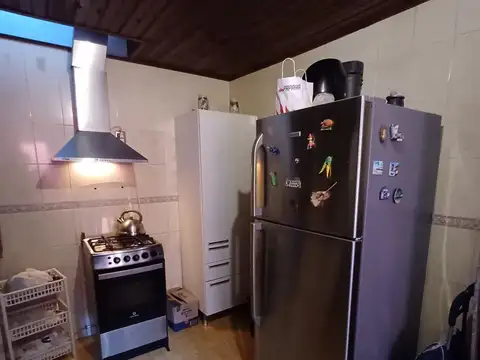 Casa 5 ambientes con 1 baño