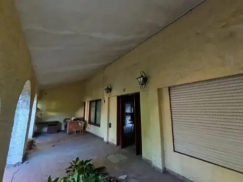 VENTA CASA 400 m2 A RECICLAR FINANCIA M.CORONADO