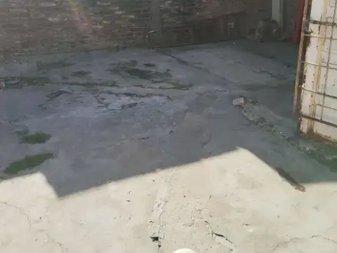 Depto Tipo Casa 3 ambientes con 1 baño