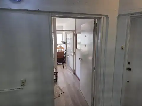 Ituzaingó 300, Piso 1