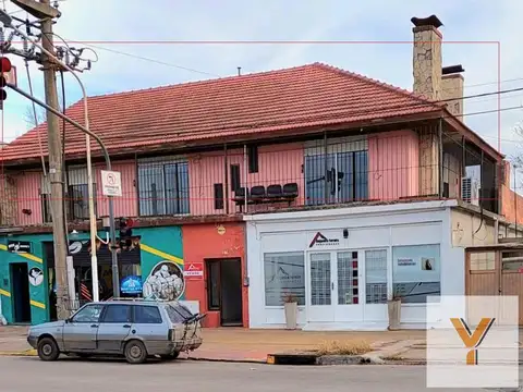 Casa en venta -4 Dormitorios 2 Baños - Tandil