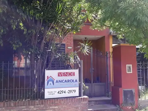 Venta de dúplex en Banfield