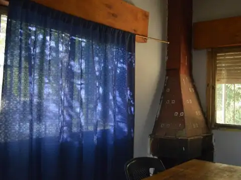 Casa en Alquiler con 1 cochera