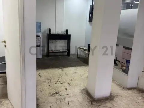 Local en Venta 66 años