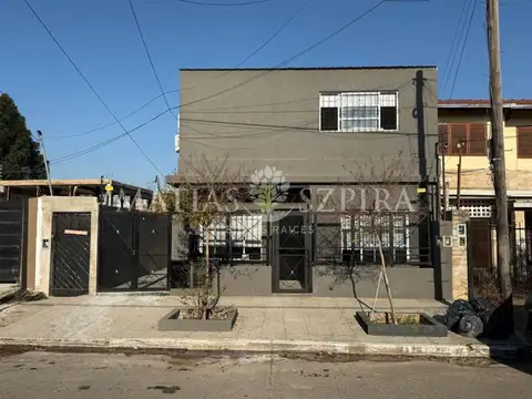 Casa en venta en Gonzalez Catan