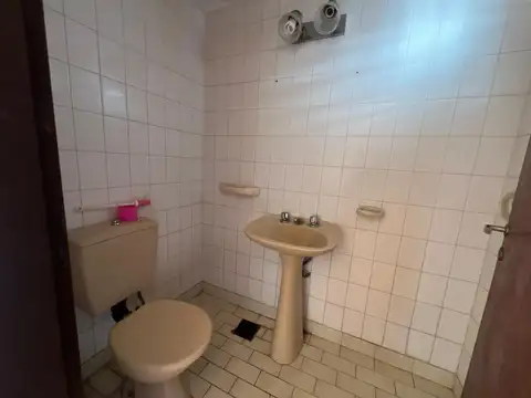 Casa en Alquiler en Los Hornos, $ 1.000.000