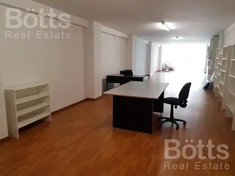 Gran Oficina en Moderno Edificio en Recoleta