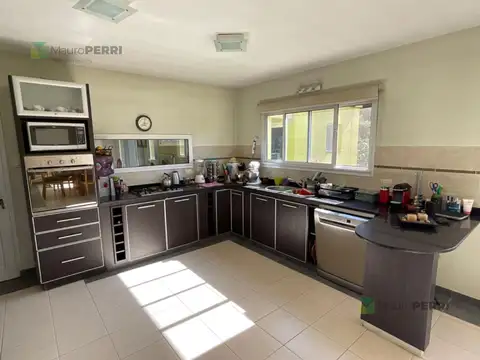 Casa en Alquiler en Village Del Parque, USD 1.100