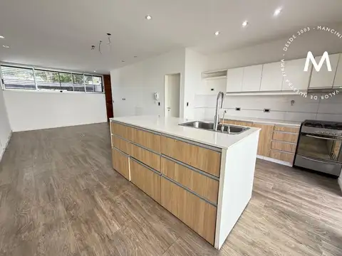 Depto Tipo Casa 3 ambientes con 2 baños