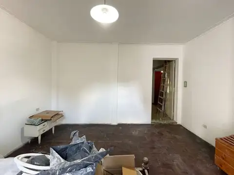 Casa 8 ambientes con 3 baños