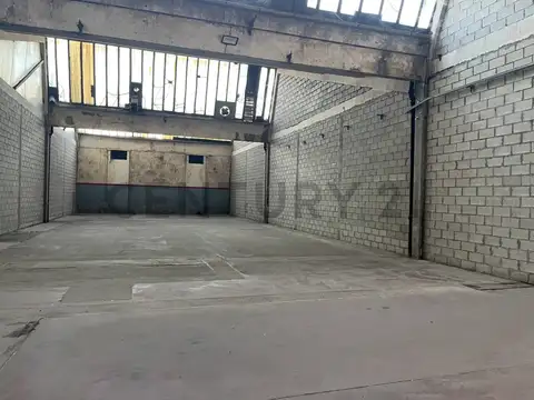 Deposito de 375 m² en Alquiler, Dentro de Predio con Seguridad, Florida Oeste