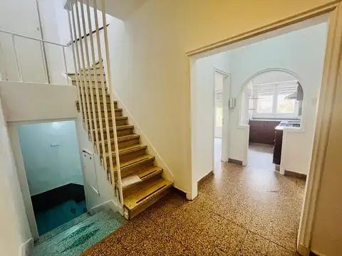 Depto Tipo Casa 3 ambientes con 2 baños