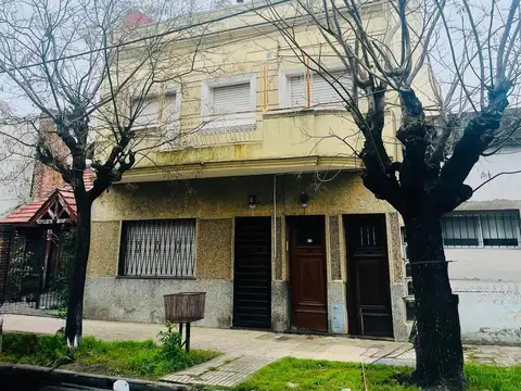Depto Tipo Casa en Alquiler de 3 ambientes