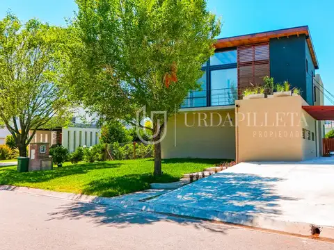 Casa en venta a estrenar en Ayres Plaza
