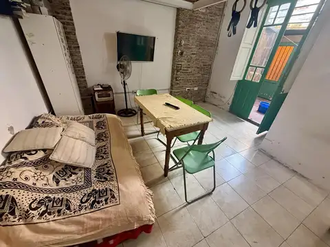 Depto Tipo Casa en Venta 70 años