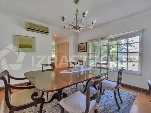 Casa 6 ambientes con 3 baños