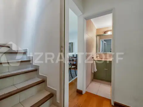 Casa en Venta con 5 cocheras