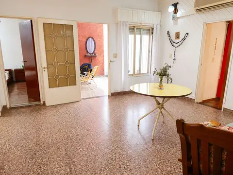 Depto Tipo Casa en Venta 49 años
