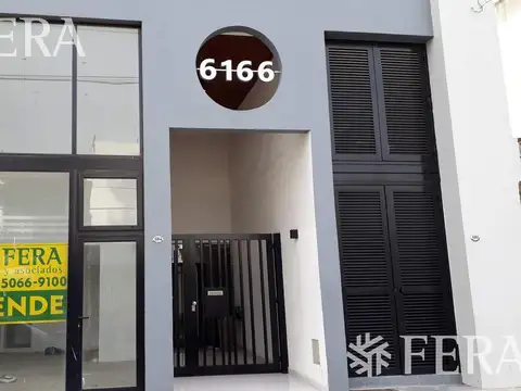 Alquiler  de Cochera con baulera en Wilde