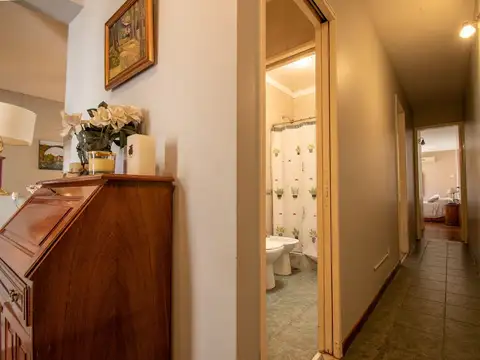 VENTA GRAN CASA 3 AMB+DEPTO 3 AMB  EN V SARMIENTO