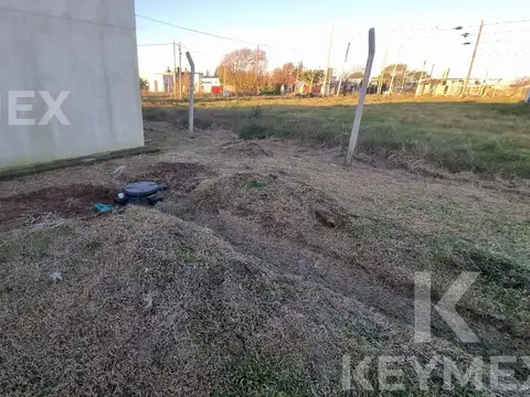 Lote de 477 m2 en venta, Villa Castells