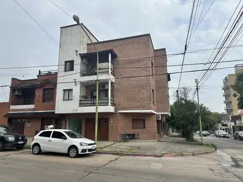 Alberdi al 700