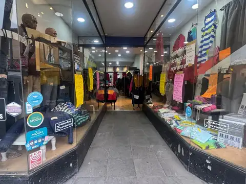 EXCELENTE LOCAL EN ALQUILER EN PLENO CENTRO COMERCIAL