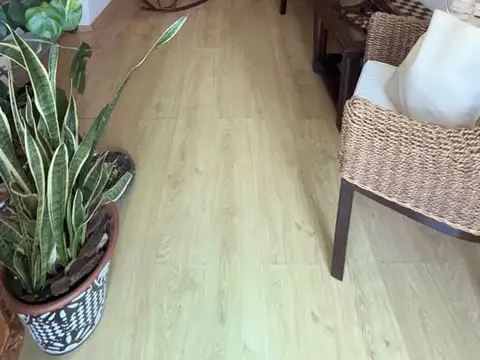 Casa 9 ambientes con 3 baños