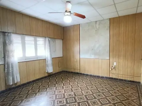 Casa en Alquiler con 1 cochera