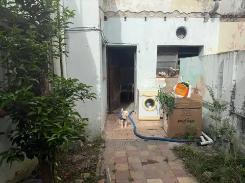 Oportunidad  Amplio Ph zona residencial 2 dormitorios para refaccionar