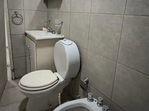 DEPARTAMENTO + LOCAL en Venta - 4TA SECCION