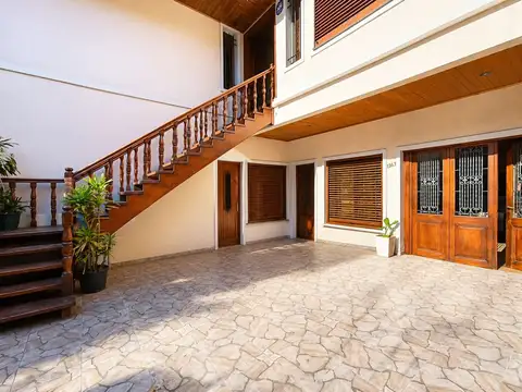 OPORTUNIDAD.VENTA PH 3 AMBIENTES,CON PATIO Y PARRILLA.TAPIALES