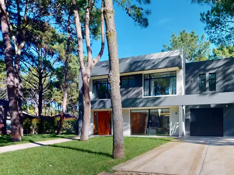 Casa en Venta de 5 dormitorios