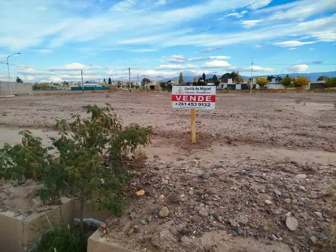 TERRENO EN VENTA EN BARRIO AGUA Y ENERGÍA